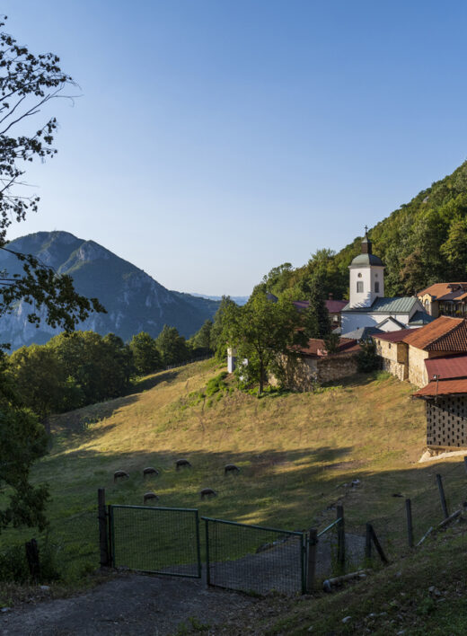 Manastir-Sretenje-Ovcarsko-Kablarska-klisura